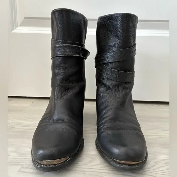 Stuart Weitzman Size 9 Leather Mid-Calf Moto Boots Wrap-Around Strap Boots - Picture 2 of 7
